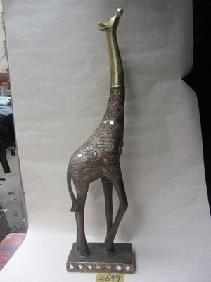 樹脂陶瓷工藝品 長鹿伸頸的藝術(shù)魅力與市場探析